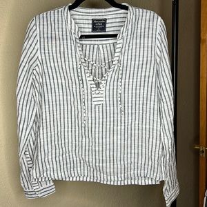 COPY - Abercrombie & Fitch blouse size small